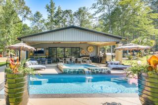 Lake Murray Paradise with Shared Pool and Hot Tub! - 0