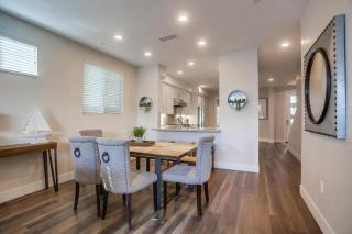 Ocean-view home blocks to beach with private hot tub & rooftop deck - San Diego - 5