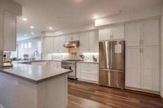 Ocean-view home blocks to beach with private hot tub & rooftop deck - San Diego - 3