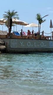 Logement en résidence vacances classe 2 étoiles au bord de mer 4 couchages avec cabine lit superposé et au salon un canapé convertible et piscine à 300 m des transports communs,gare ferroviaire,commerces et plages - Antibes - 9