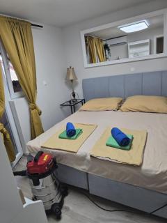 Paloma Bianca - Ensuite Bedroom, Lounge with Sofas, Balcony, Terrace & Jacuzzi - Near Beach - Vir (Puntadura) - 2
