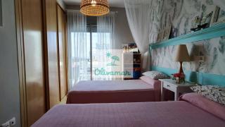 Apartamento con excelentes vistas - Oliva - 2