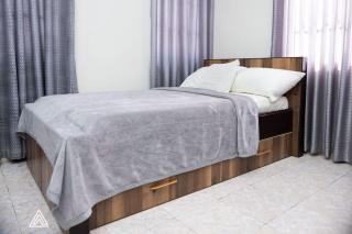 Luxurious 2bed with Wi-Fi, AC and Pergola - Accra - 4