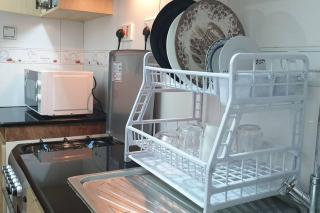 Luxurious suite with king bed n pool - 5