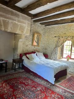 Chambre dans tour du 15ème siècle - Mauvières - 2