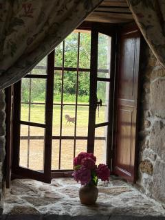 Chambre dans tour du 15ème siècle - Mauvières - 1