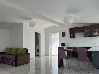 Apartment Light House - Dobra Voda - 5