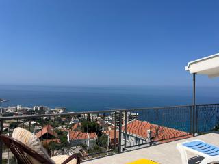 Apartment Light House - Dobra Voda - 0