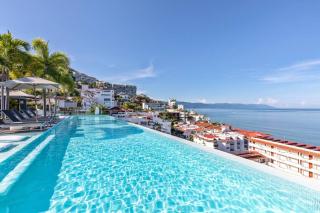 DTerrace Luxe 2bd 2ba Romantic Zone Los Muertos Beach and Pier - Puerto Vallarta - 3