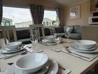 Golden Palm Resort - The Pearl - Coastal Caravan Breaks - Chapel Saint Leonards - 5