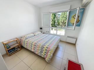 2 bedroom with pool 2 bathrooms 339 - 1