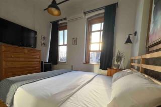 2Br, 2Ba, 2nd Floor of Historical Building, Galata - Istanbul - 7