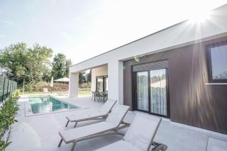 Echo villa, Istra, pool/jacuzzi, BBQ, pet friendly - Šegotići - 8