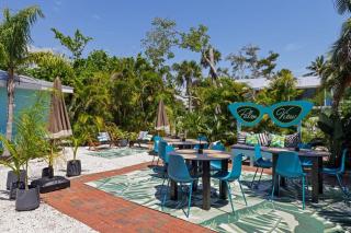 The Catalina - Upgraded Suite at Palmview Inn of Sanibel with Bikes - Sanibel - 3