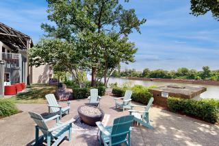 Rollin' on the River - 7