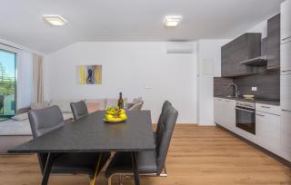 Nice Apartment In Malinska With Wifi - Malinska - 8