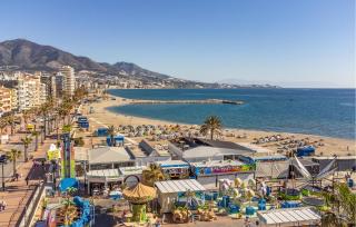 Gorgeous Apartment In Fuengirola - Fuengirola - 2