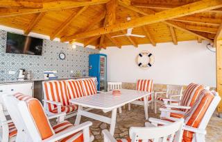 4 Bedroom Beautiful Apartment In Pula - 5