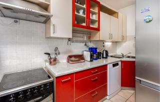 Gorgeous Apartment In Novi Vinodolski With Wifi - 4