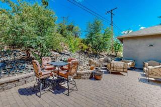 Elegant Cabin Among the Pines-Views, Near Downtown - Prescott - 9