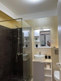 Sea Breeze Terrace - 4