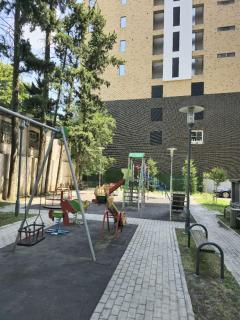 M2 Complex Spacious Apartment 2 on Kazbegi Avenue 25 in City Center - Tbilisi - 8
