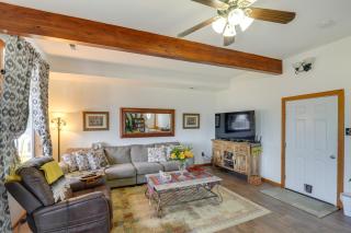 Walk to Water Camano Home with Ocean-View Deck - Camano - 8