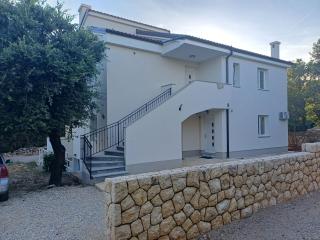 Apartments Tiziana - Pinezici - 0