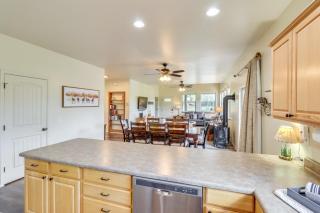 Pond Access and Private Dock Lakeside Cabin - Lake of the Woods - 1