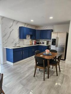 Welcome to our Cozy Apartment - Valrico - 3