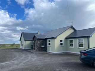 Maharees Holiday Home - 2