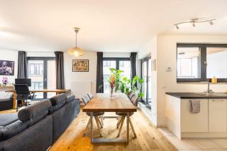 Elegant Canal-View Duplex with Free Parking - Bruxelles - 0