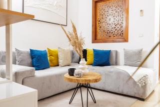Luxury 1BR with Charming Balcony - Romantic Getaway - Rabat - 5