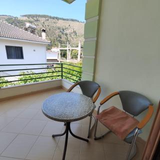 Bujari Guesthouse - 8