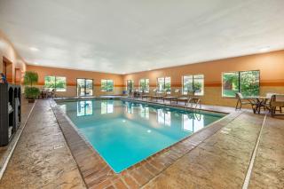 Best Western Plus Georgetown Corporate Center Hotel - Georgetown - 7