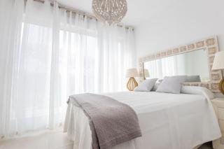 Luxury Beach Townhouse Retreat - Cadice - 9