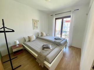 Rooftop Marina Views Apartment - Pula - 8