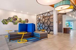 GLō Best Western Kanata Ottawa West - 6