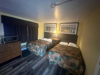 Pine Ridge Motel - 4