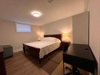 2 Bedroom 1 Parking Basement Unit - Colline De Richmond - 1
