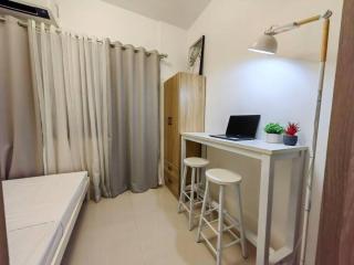 1BR Unit Condotel w Balcony FAME Residences -FM01 - Manila - 4