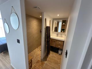 Maison rénovée proche plage et centre-ville, 8 pers, 4 ch, jardin, terrasse, wifi, équipements bébé - FR-1-194-287 - 7