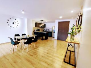 Departamento Nuevo e Impecable en Cuenca con seguridad 24H y generador eléctrico - Cuenca - 1