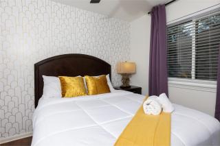 Cozy, Round Rock Retreat, Modern, Sleeps 10 - Round Rock - 9