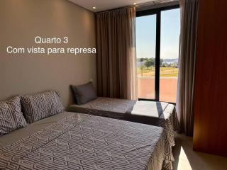 Casa de alto padrão Familys House - 3