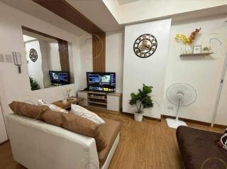 Coterie Crib-Azure Staycation - Manila - 1