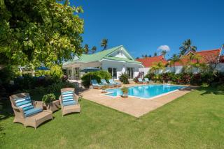 2 Bedroom Beachfront Villa Baan Rim Haad - Koh Samui - 4