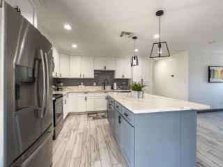 Old Town Oasis, Pool, Hot Tub & Prime Location! - Scottsdale - 1