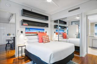 2-Bed Brisbane City Pad with Pool & Gym - Brisbane - 9