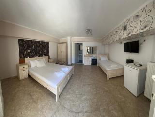 Ellas Hotel - Skala Potamias - 9